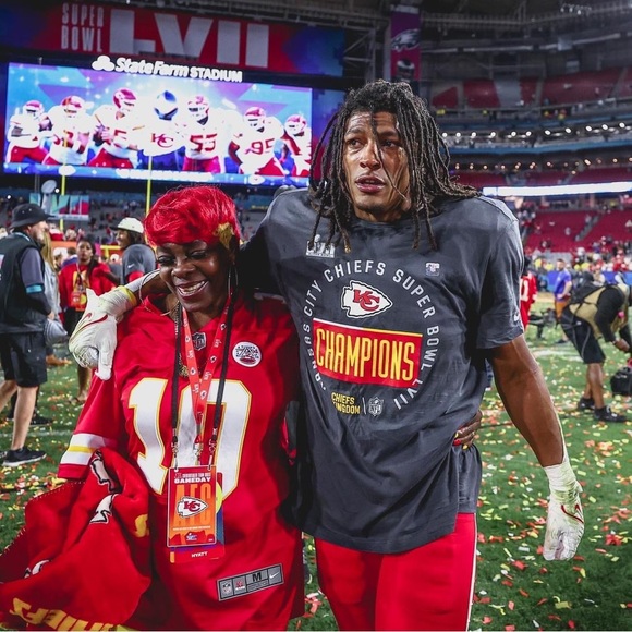 Custom chiefs Super Bowl shirts in all sizes! - Picture 10 of 12